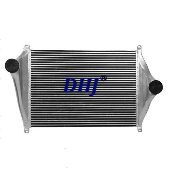 4401-1704,441139,Freightliner Intercooler